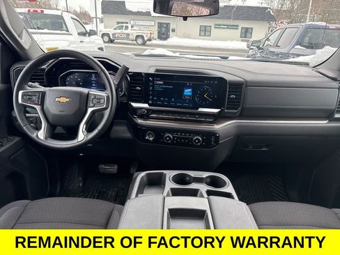 Used 2024 Chevrolet Silverado 1500 LT AWD/4WD image 3