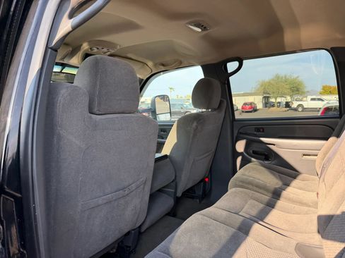 Used 2006 Chevrolet Silverado 2500 LT w/ Heavy-Duty Power Package AWD/4WD image 26