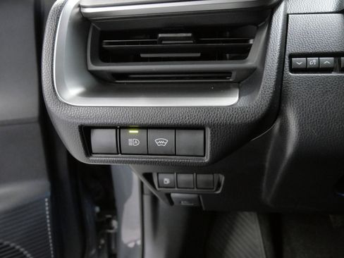 Certified 2025 Toyota Prius LE image 27