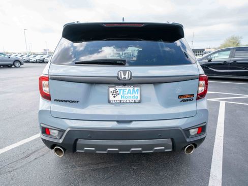 Used 2023 Honda Passport TrailSport image 5