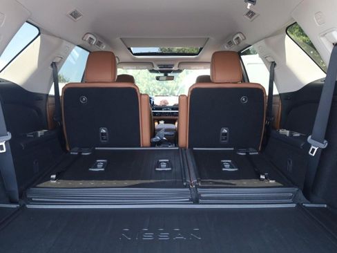 New 2026 Nissan Pathfinder Platinum AWD/4WD image 29