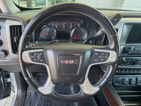 Used 2018 GMC Sierra 1500 SLT AWD/4WD image 27
