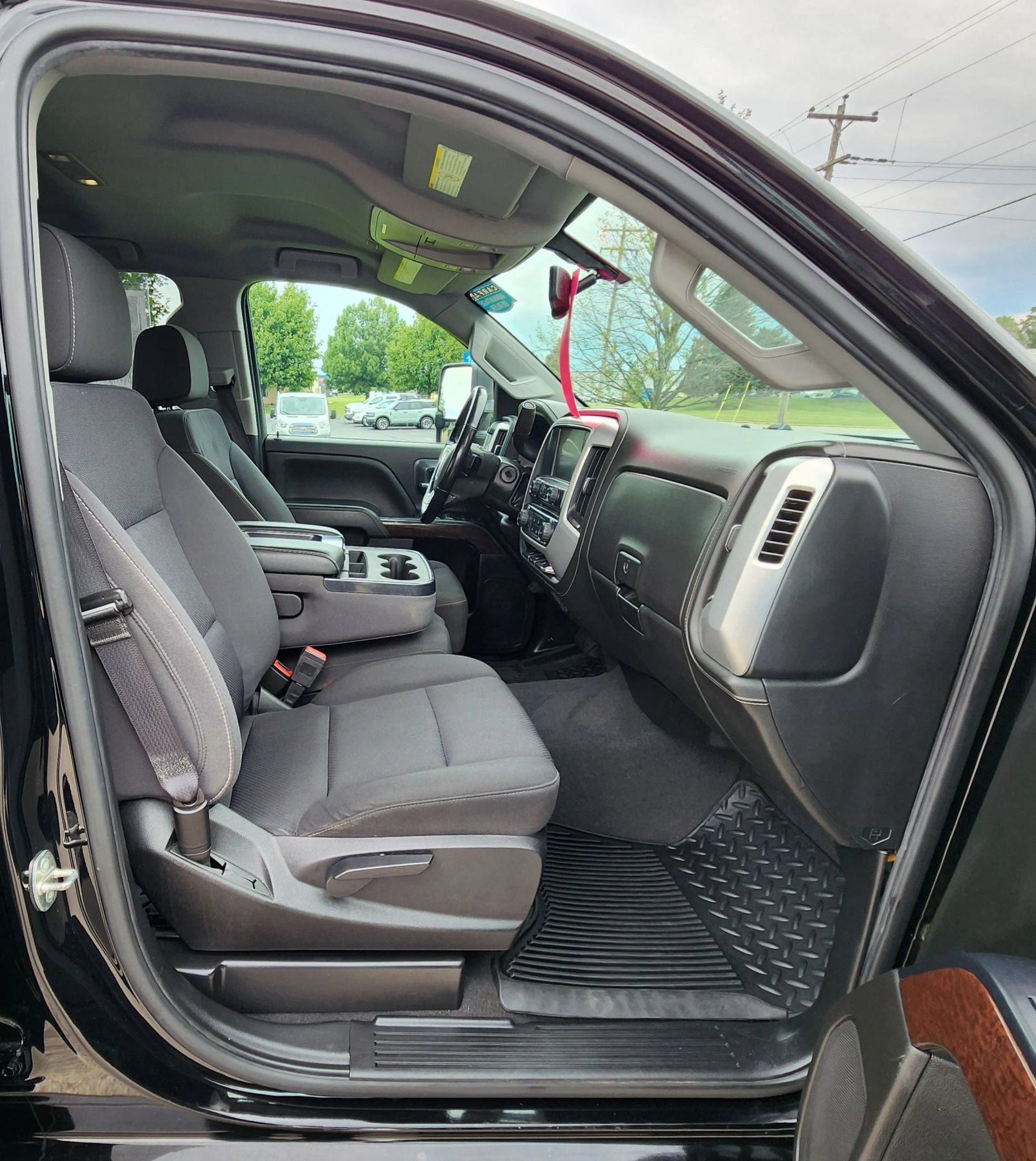 Used 2019 GMC Sierra 2500 SLE w/ Suspension Package, Off-Road AWD/4WD image 17