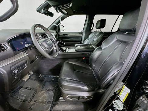 Used 2022 Jeep Wagoneer Series II image 15