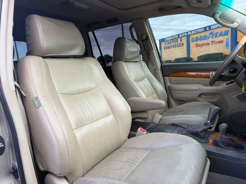 Used 2005 Lexus GX 470 AWD/4WD image 17