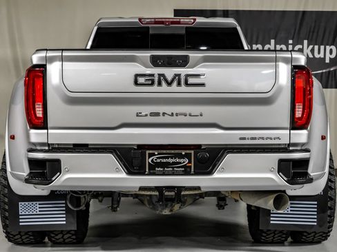 Used 2022 GMC Sierra 3500 Denali AWD/4WD image 10