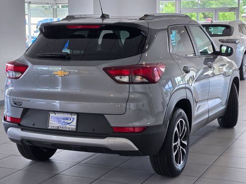 Certified 2026 Chevrolet TrailBlazer LT w/ Convenience Package FWD image 9