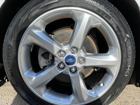 Used 2014 Ford Fusion SE w/ Equipment Group 201A image 14