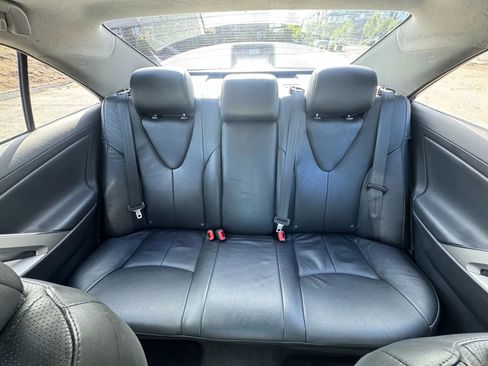 Used 2010 Toyota Camry SE image 20