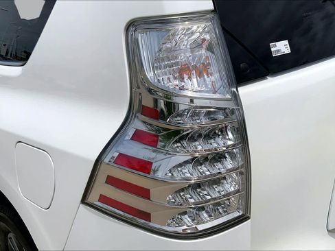 Used 2020 Lexus GX 460 Premium w/ Premium Package AWD/4WD image 54