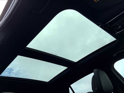 Certified 2025 Mercedes-Benz GLC 300 4MATIC image 11