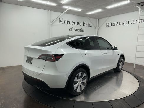 Used 2023 Tesla Model Y Long Range image 7