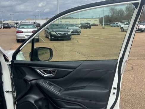 Used 2020 Subaru Forester Limited w/ Popular Package #3 image 20