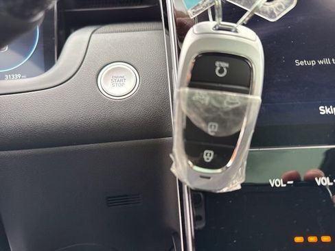 Certified 2023 Hyundai Tucson Limited image 34