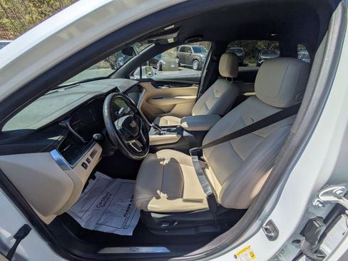 Used 2019 Cadillac XT5 AWD image 26