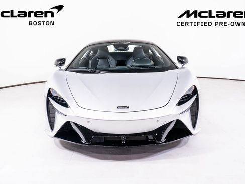 Used 2023 McLaren Artura image 8