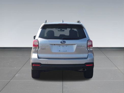 Used 2017 Subaru Forester 2.5i Limited AWD/4WD image 5