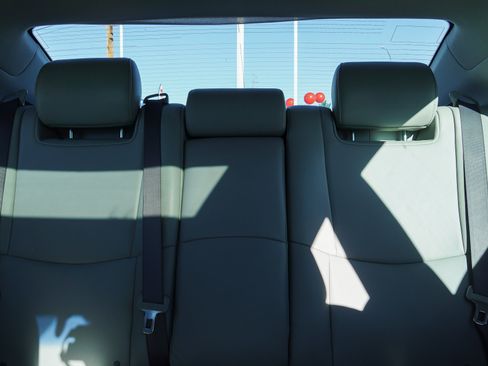 Used 2011 Toyota Avalon FWD image 24