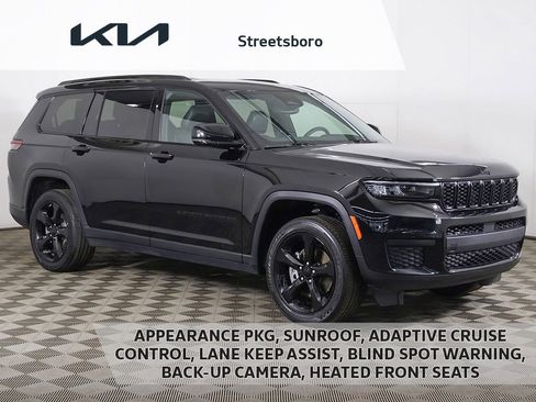 Used 2023 Jeep Grand Cherokee L Laredo AWD/4WD image 1