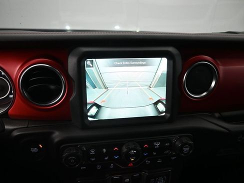 Used 2022 Jeep Gladiator Rubicon w/ LED Lighting Group AWD/4WD image 14