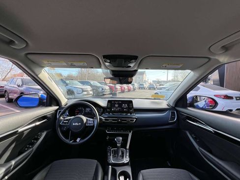 Used 2023 Kia Seltos S image 21