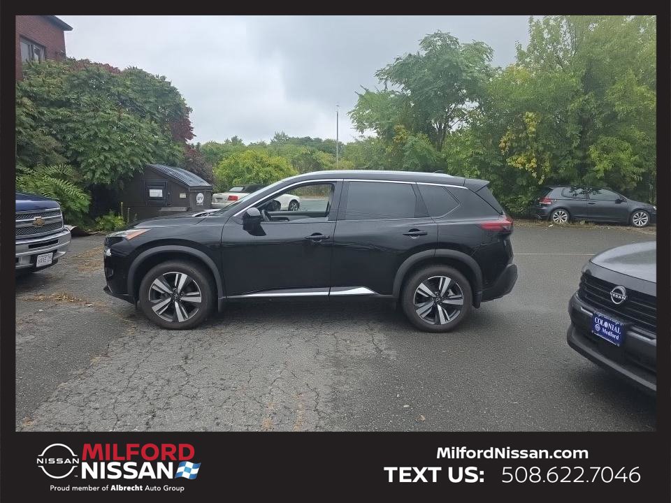Certified 2023 Nissan Rogue SL w/ SL Premium Package AWD/4WD image 2