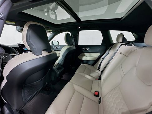 Used 2026 Volvo XC60 B5 Plus w/ Protection Package Premier image 4