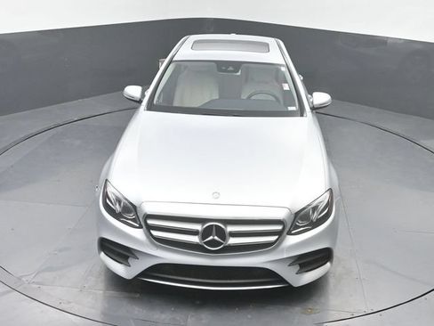 Used 2017 Mercedes-Benz E 300 4MATIC image 33