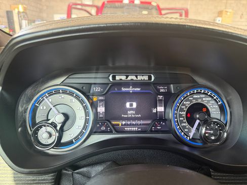 Used 2020 RAM 1500 Limited AWD/4WD image 18