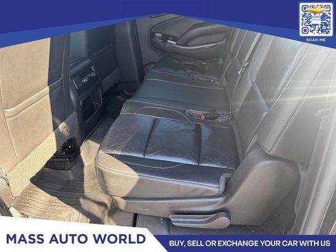 Used 2016 Chevrolet Suburban LT image 5