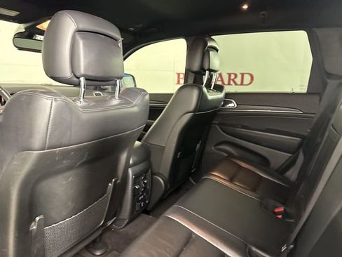 Used 2019 Jeep Grand Cherokee Limited w/ Trailer Tow Group IV image 14