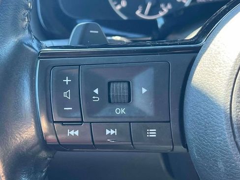 Used 2023 Nissan Pathfinder SV w/ Black Appearance Package AWD/4WD image 24