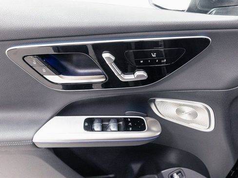 Certified 2026 Mercedes-Benz GLC 300 4MATIC image 6