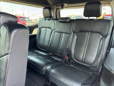 Used 2024 Jeep Wagoneer Series II w/ Flexible Seating Group AWD/4WD image 13