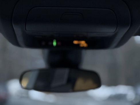 Certified 2023 GMC Acadia SLE w/ Driver Convenience Package image 27