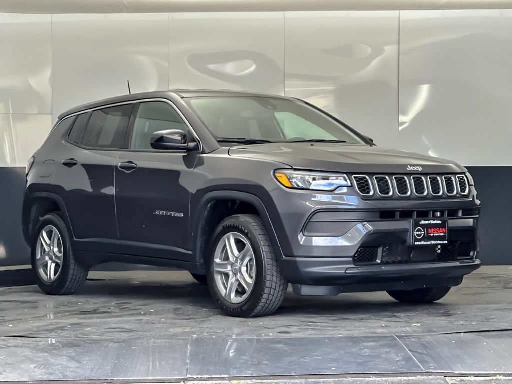 Used 2024 Jeep Compass Sport AWD/4WD image 1