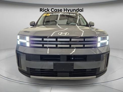 Used 2025 Hyundai Santa Fe SEL w/ Tow & Go Package image 5
