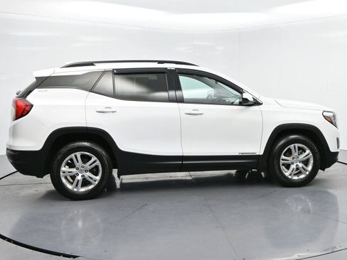 Used 2020 GMC Terrain SLE w/ Driver Convenience Package AWD/4WD image 8