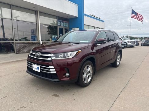 Used 2018 Toyota Highlander Limited w/ Protection Package #3 AWD/4WD image 1