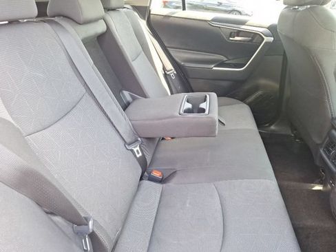 Used 2025 Toyota RAV4 XLE AWD/4WD image 20