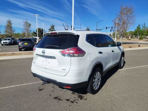 Used 2016 Nissan Rogue S AWD/4WD image 3