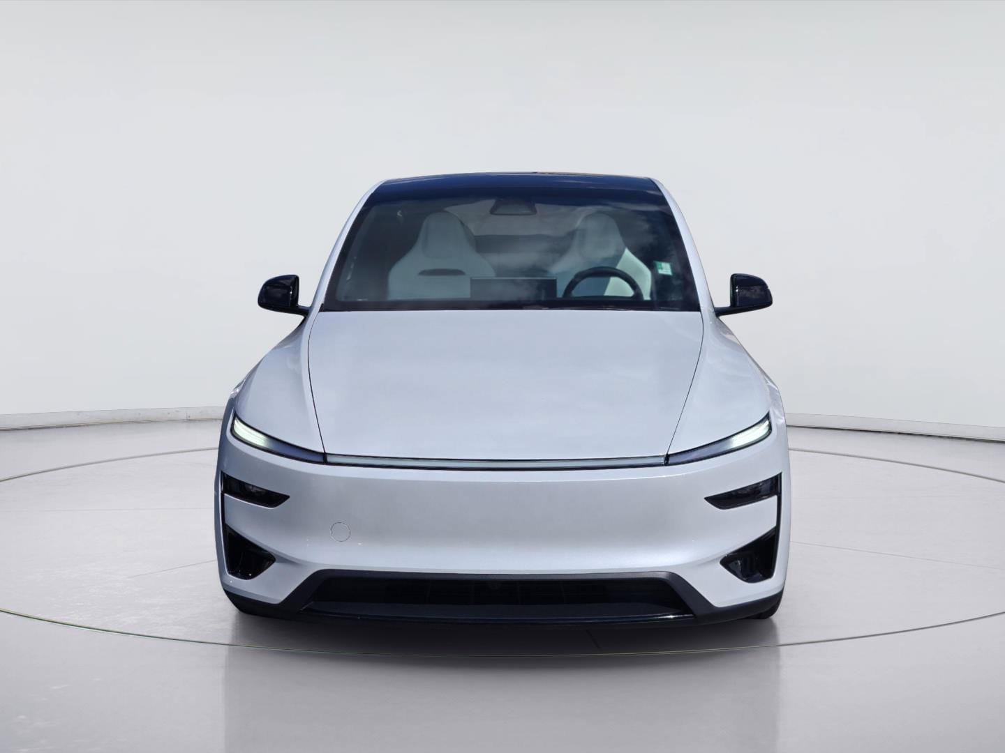 Used 2026 Tesla Model Y Performance AWD/4WD image 2