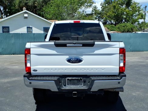 Used 2019 Ford F250 Lariat w/ Lariat Value Package AWD/4WD image 4