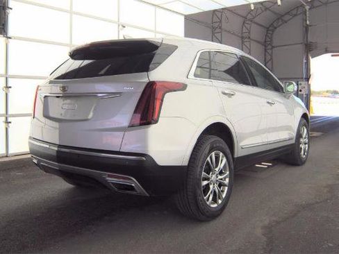 Used 2020 Cadillac XT5 Premium Luxury FWD image 3