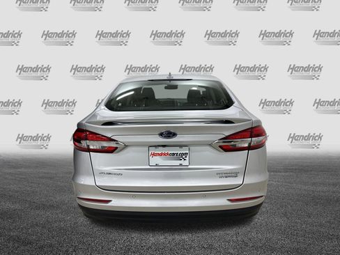 Used 2019 Ford Fusion Titanium image 9