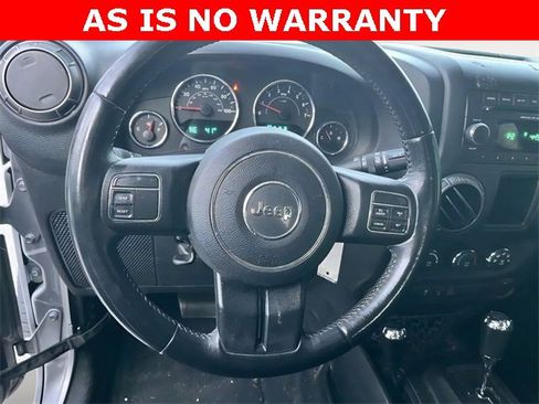 Used 2018 Jeep Wrangler Sport image 14