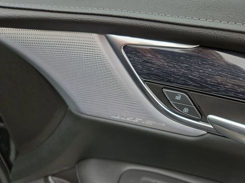 Used 2023 Cadillac XT5 Premium Luxury AWD/4WD image 40