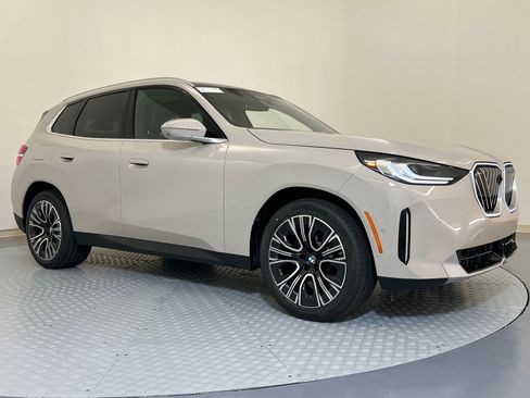 Used 2026 BMW X3 xDrive30i w/ Premium Package AWD/4WD image 6