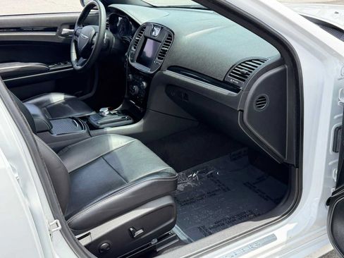 Used 2023 Chrysler 300 S w/ Comfort Group RWD image 30