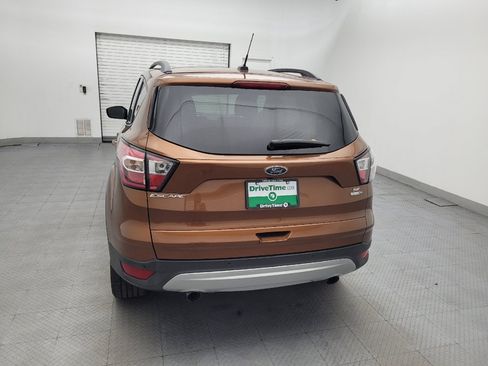 Used 2017 Ford Escape SE w/ Equipment Group 201A AWD/4WD image 6
